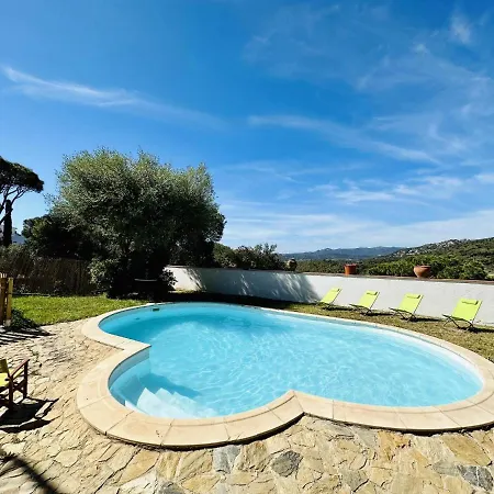 Moana Costabravasi بيت للعطل