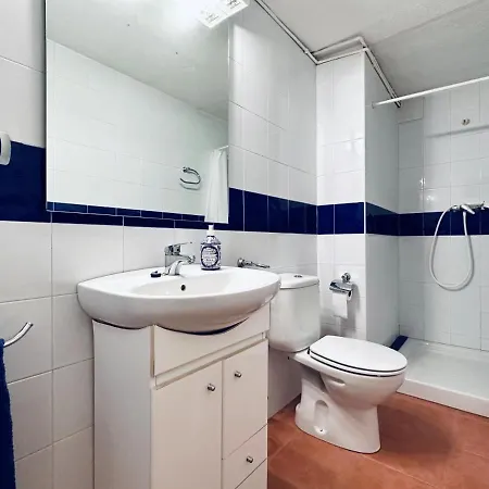 Moana Costabravasi *