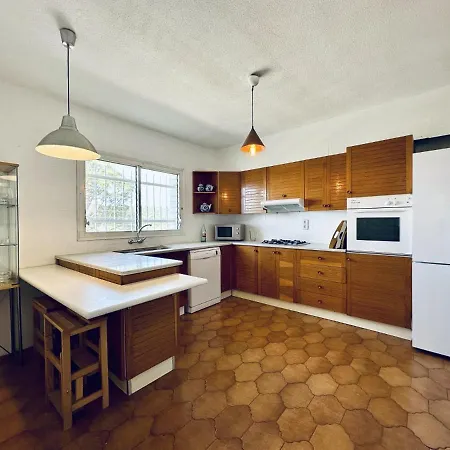 Moana Costabravasi * بلاتجا ذارو