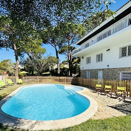 Semesterbostad Moana Costabravasi